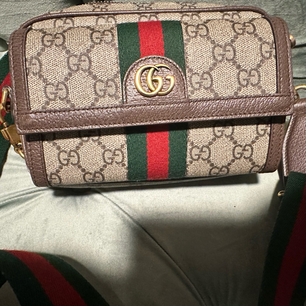 Like New Gucci Bag